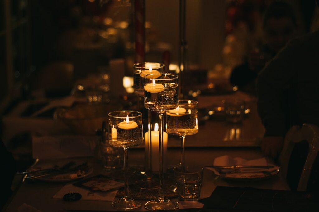 Photo Candlelit dinner