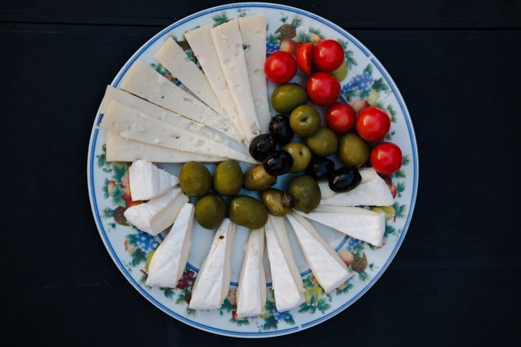 Photo Mediterranean platter