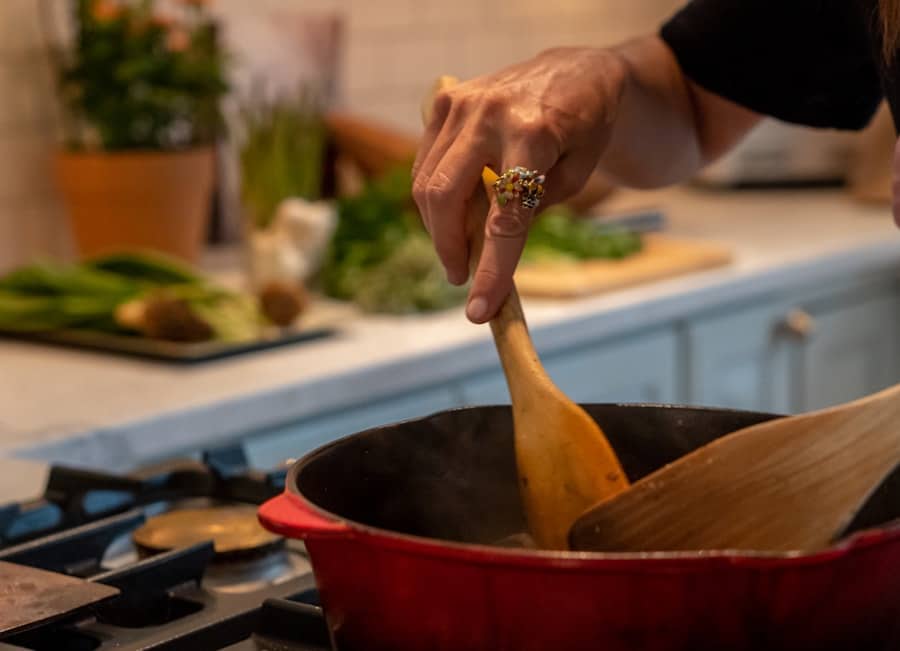 Cooking without a recipe: trust in taste and feeling